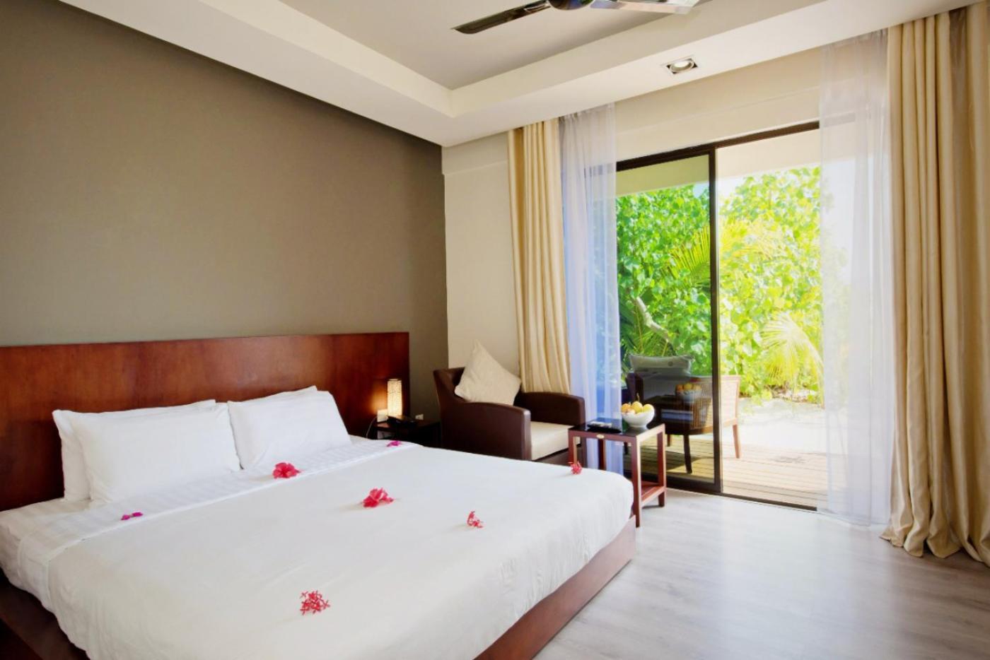 Eriyadu Island Resort Esterno foto