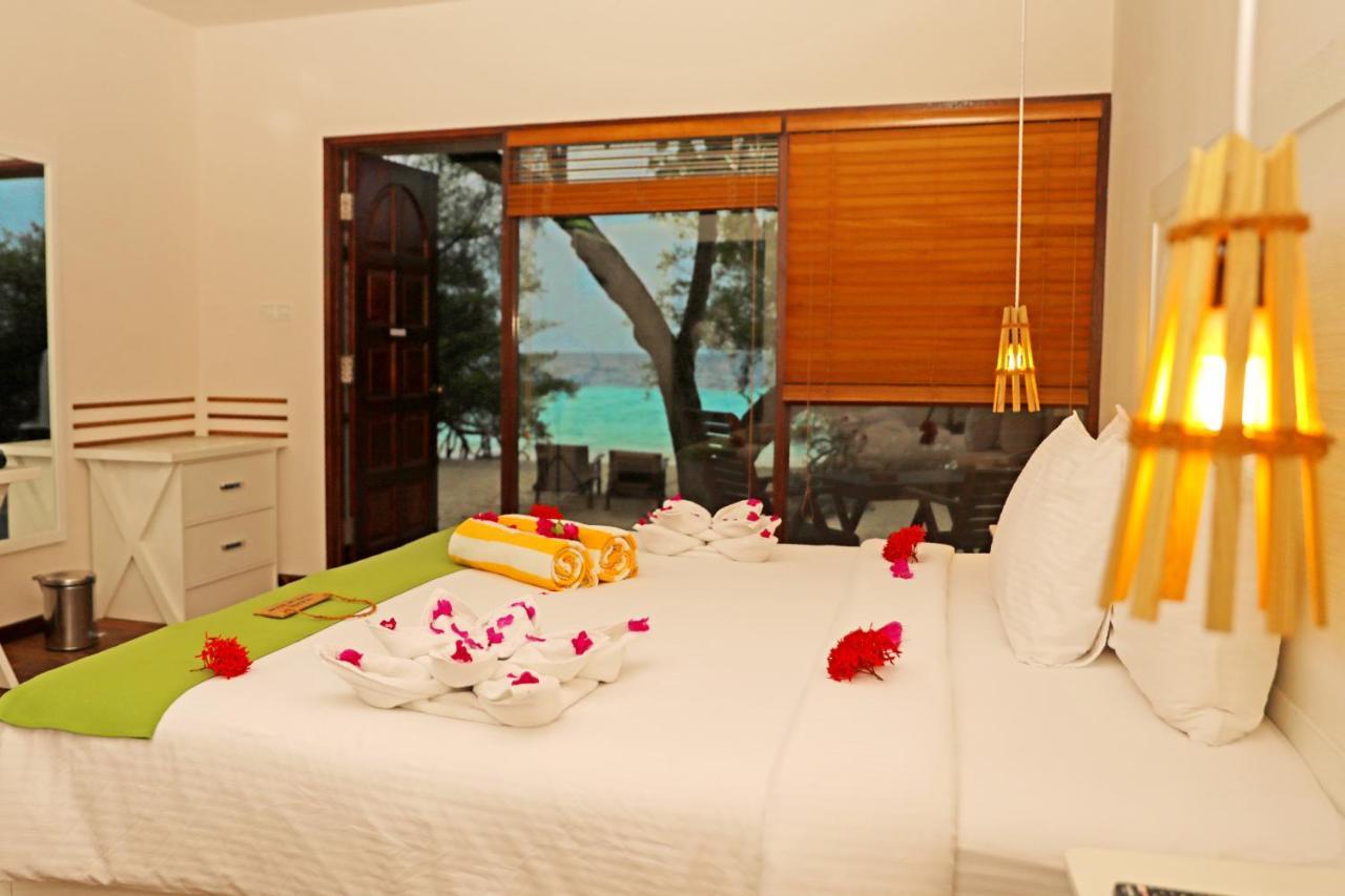 Eriyadu Island Resort Esterno foto