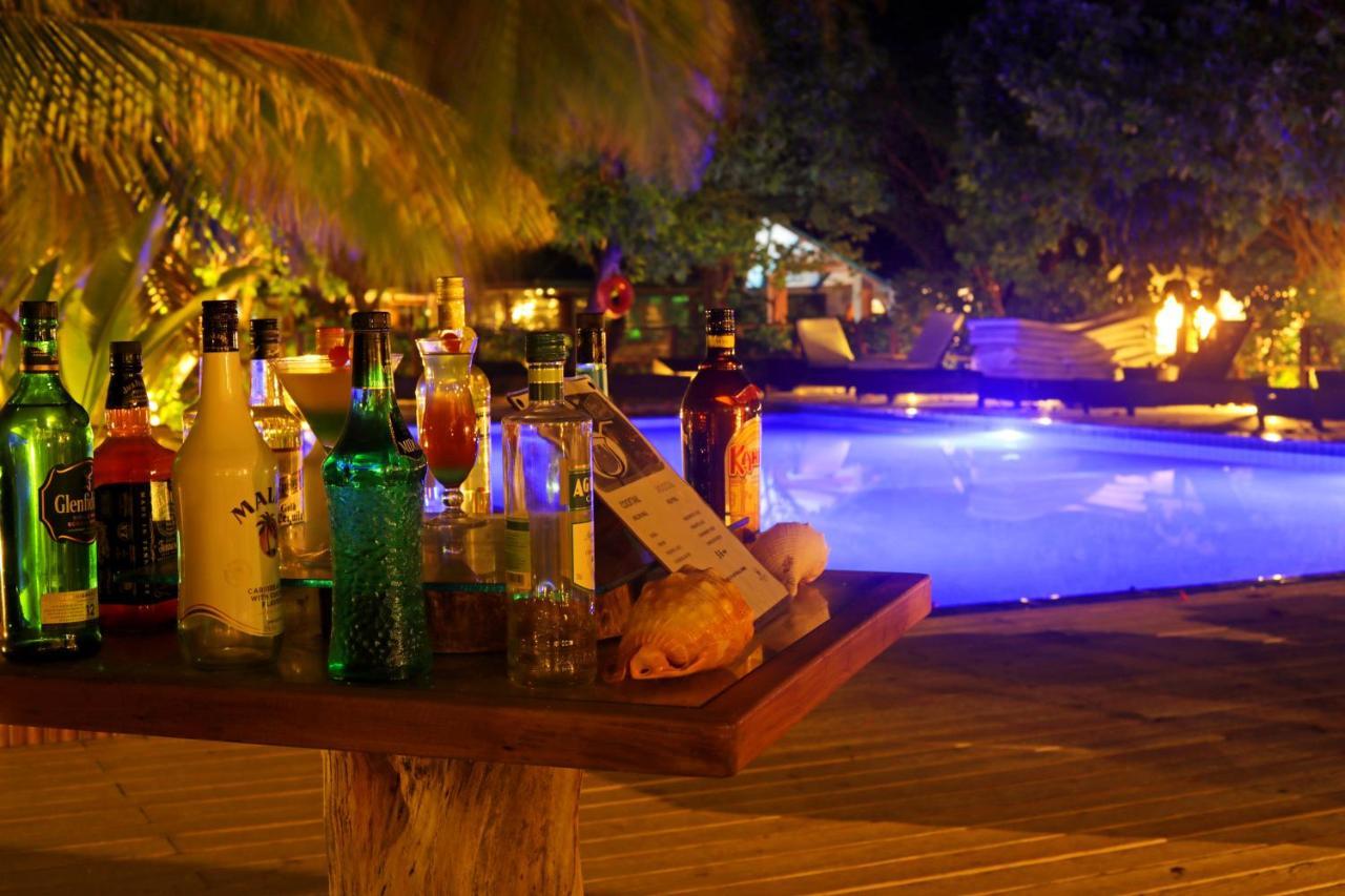 Eriyadu Island Resort Esterno foto